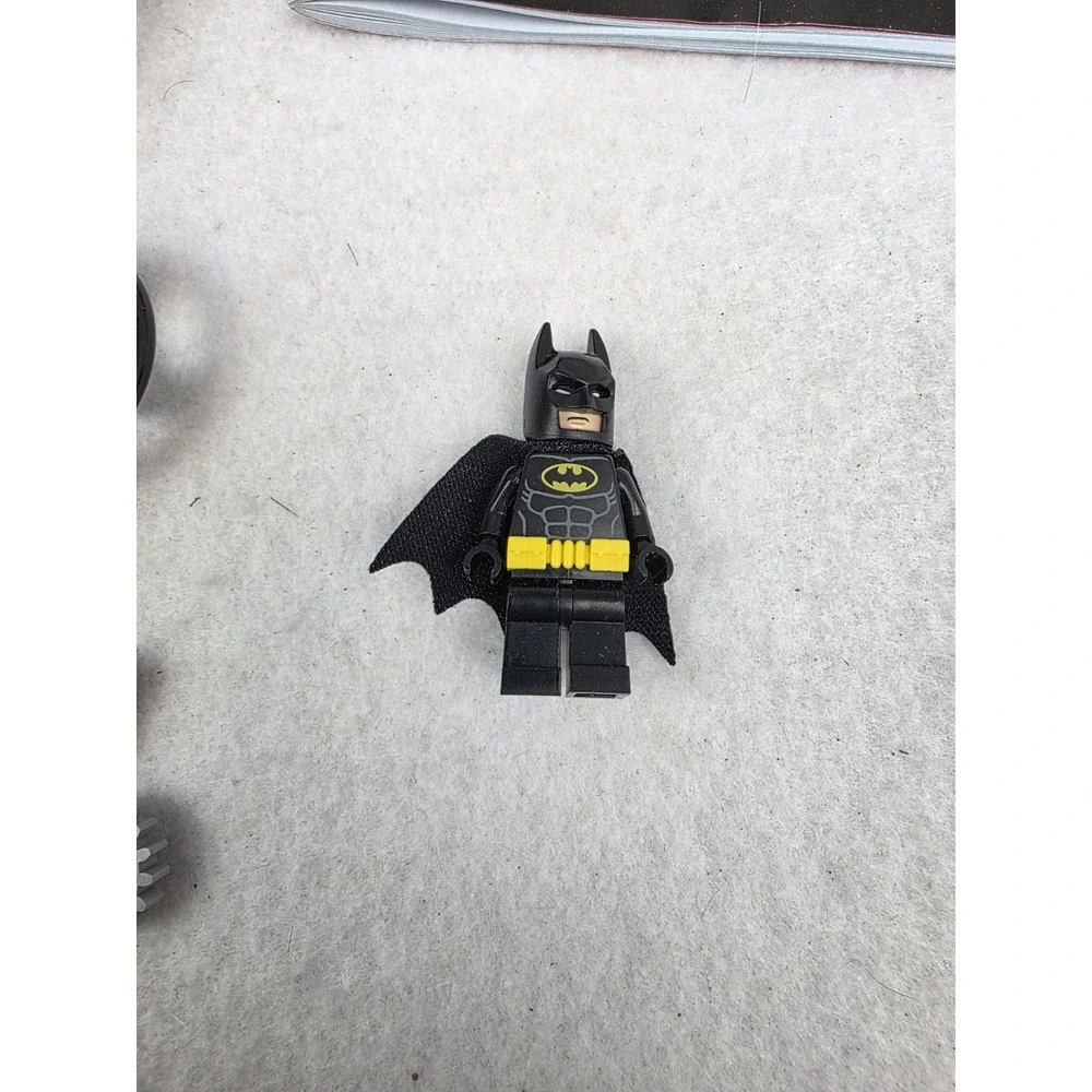 Incomplete Lego Batman Batmobile Penguin Duckmobile Technic Box *FOR PIECES/READ